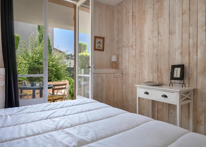 Rez De Jardin A 400m De La Pour 4 Apartment