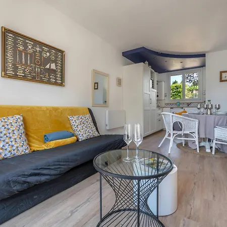 Rez De Jardin A 400m De La Pour 4 بورنيك