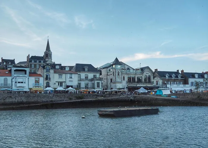 Appartement Rez De Jardin à 400m De La Pour 4